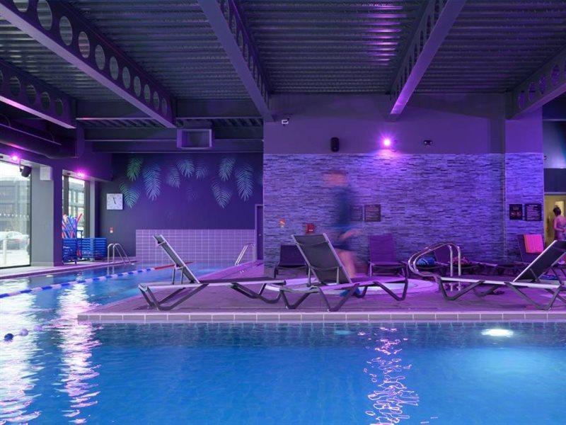 Village Hotel Бэйсингсток Экстерьер фото